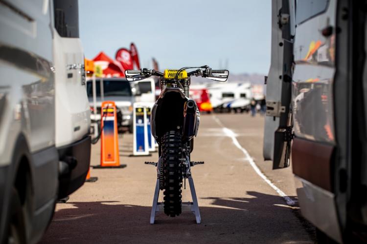 photo 1597465667481 bf0f98b79767cropentropycstinysrgbfitmaxfmjpgixidMnwxNDA1NTd8MHwxfHNlYXJjaHwxMjl8fGdwcyUyMGNhcnxlbnwxfDB8fHwxNjY3NTE1Mzczixlibrb 4.0.3q80w1080